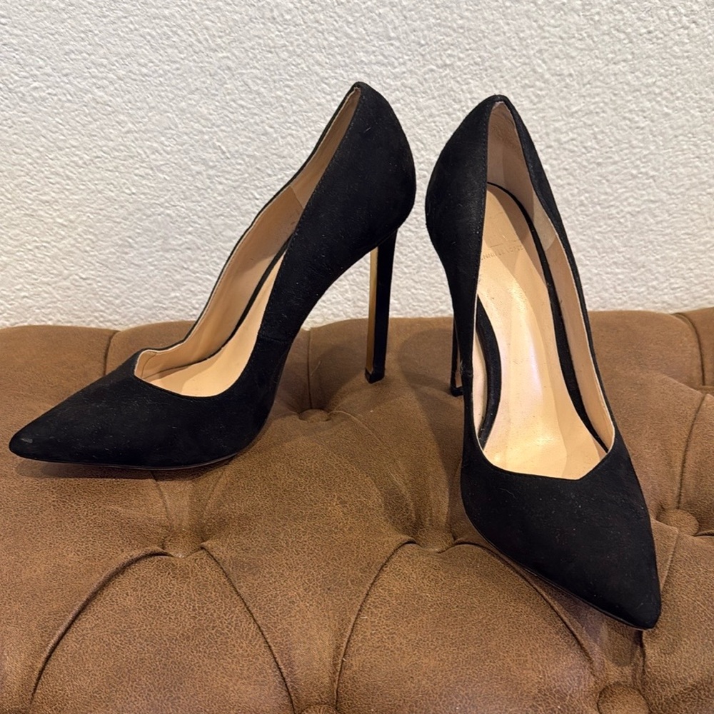 Jennifer Lopez Black Suede Heels